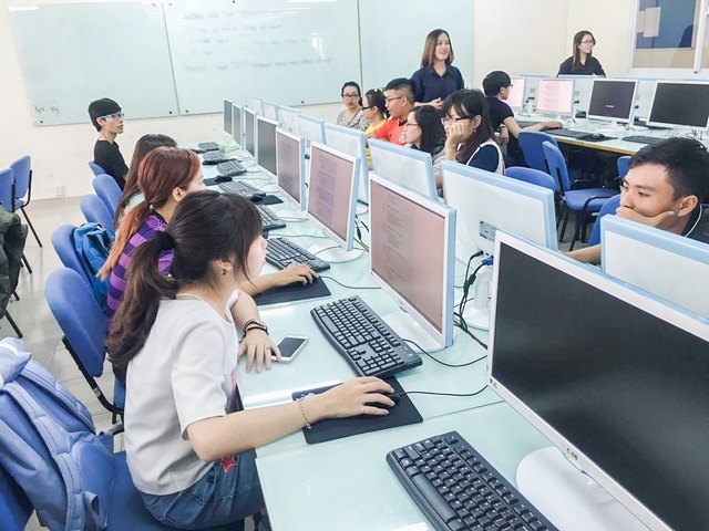 Nhiều trường Đại học Hà Nội công bố mức điểm nhận hồ sơ xét tuyển