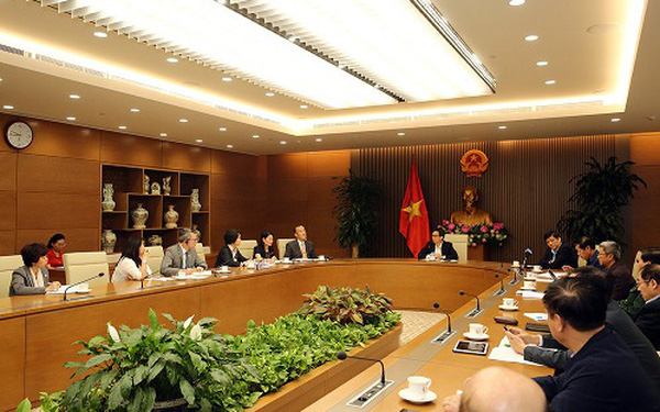 Toàn cảnh buổi làm việc giữa Việt Nam, đại diện WHO và Hoa Kỳ - Ảnh: VGP/Đình Nam